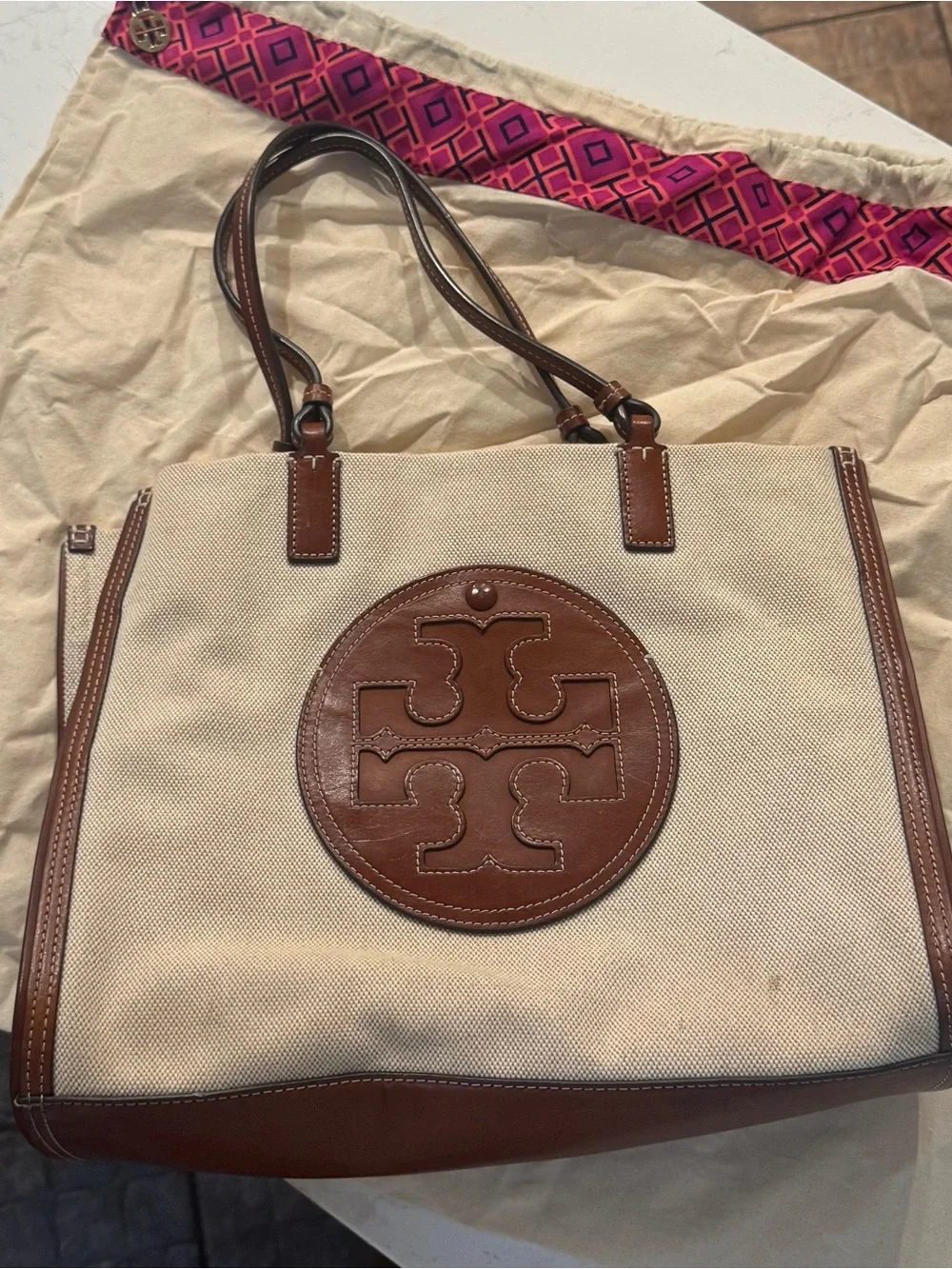Tory Burch tory burch